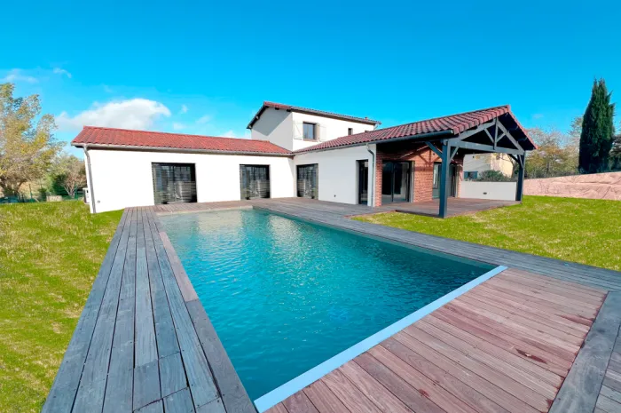 Construction d’une villa contemporaine avec piscine à Toulouse Belberaud, Toulouse, Architecture & Concept